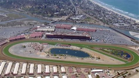 Jockey 'under further evaluation' after horse race fall in Del Mar